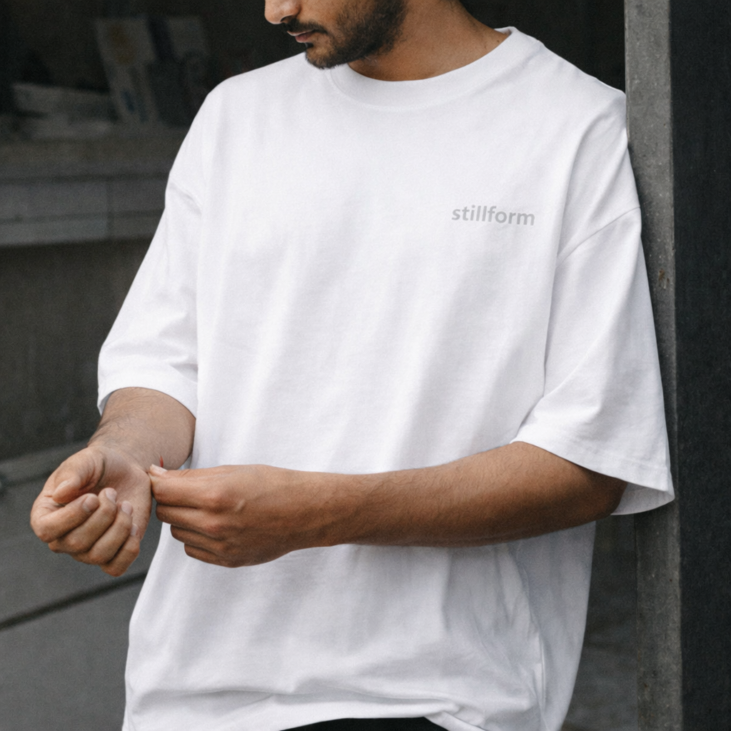 Stillform Essential 90s Tee